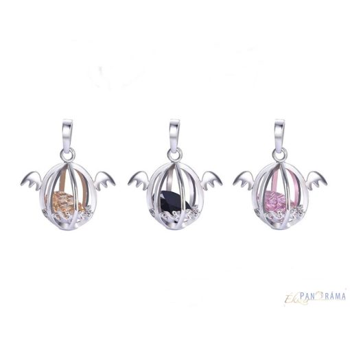 White Gold Filled  angyal szárnyas medál fekete kristállyal, vékony lánccal