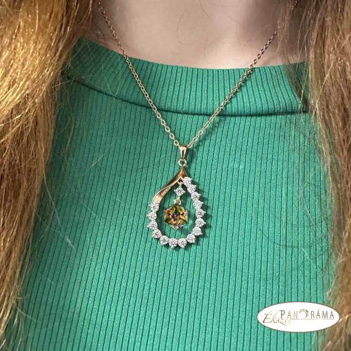18K Gold filled medálos nyaklánc kristályokkal  - Fiona white
