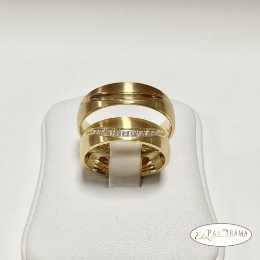 Nemesacél karika gyűrű,  köves - Tirana Gold