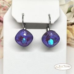   Swanis® párna kristállyal készült francia kapcsos fülbevaló- Burgundi MI 12